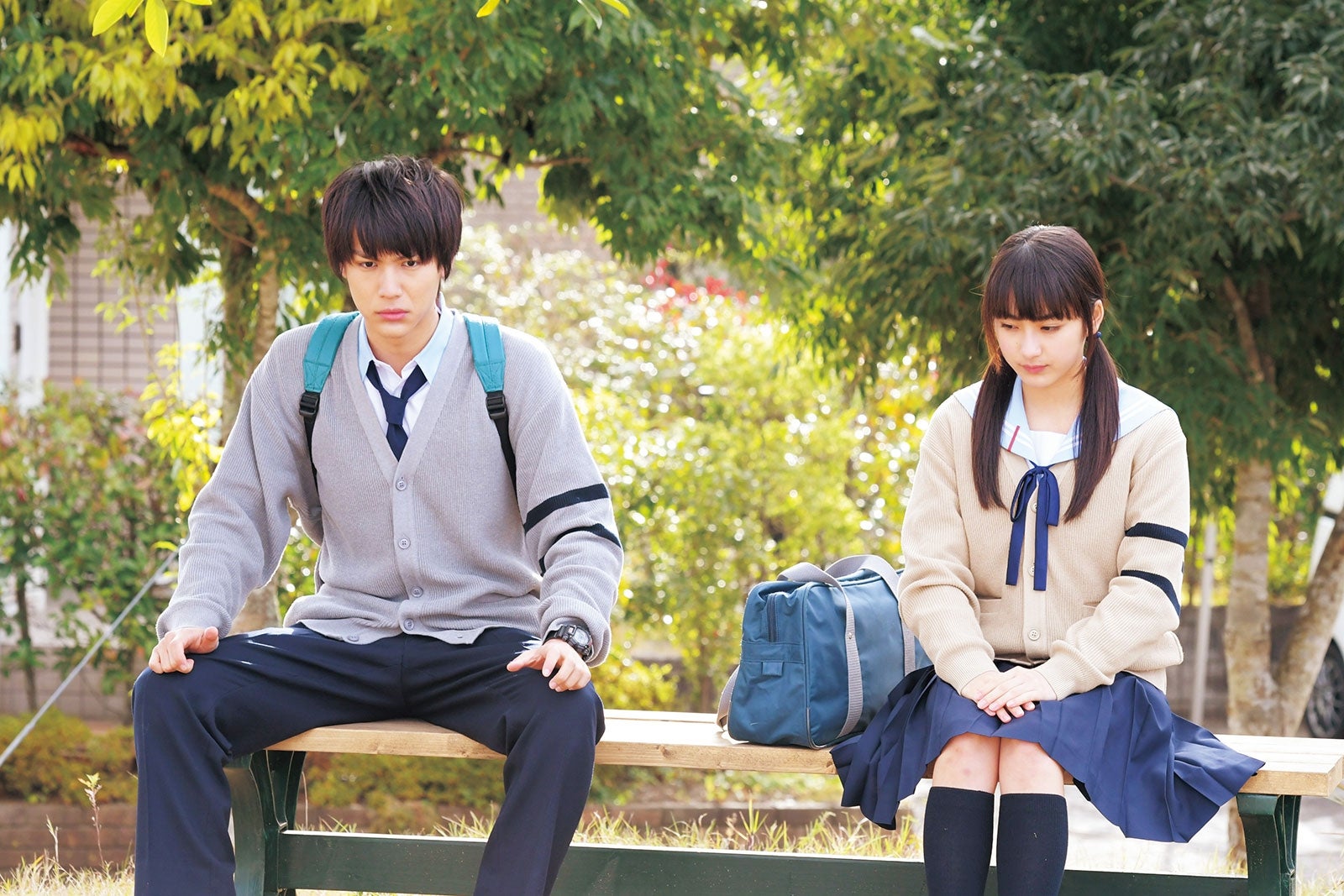 中川大志、平祐奈（C）2017「ReLIFE」製作委員会 （C）夜宵草／comico