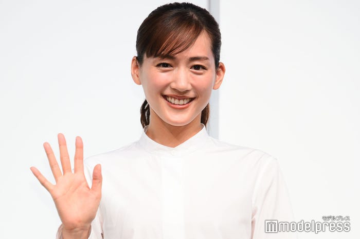 綾瀬はるか(C)モデルプレス