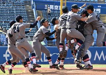 慶大5季ぶりV 渡辺和が3連投でリーグ最多7勝目「自分の仕事ができた安心で涙が止まらなかった」