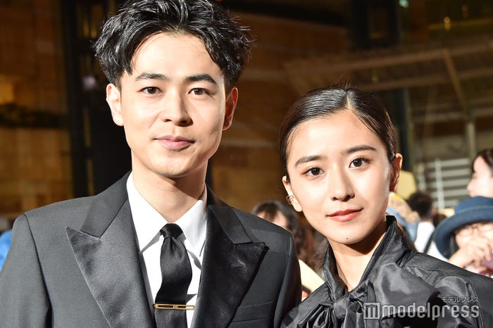 成田凌、黒島結菜(C)モデルプレス