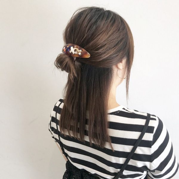 直毛さんの魅力を活かした簡単ヘアアレンジ 大人可愛いはゆるふわだけじゃない モデルプレス 直毛さんの魅力を活かした簡単ヘアアレンジ 大人可愛いはゆるふわだけじゃない モデルプレス