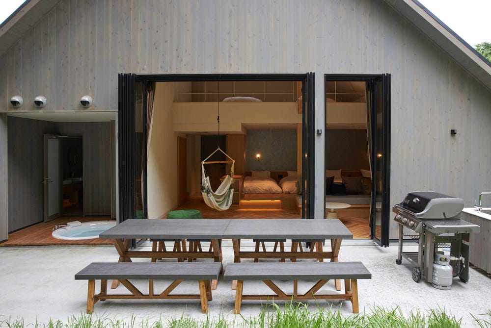 淡路島「レイジーイン」独立ヴィラでのんびり休日を満喫&クレープリーも併設