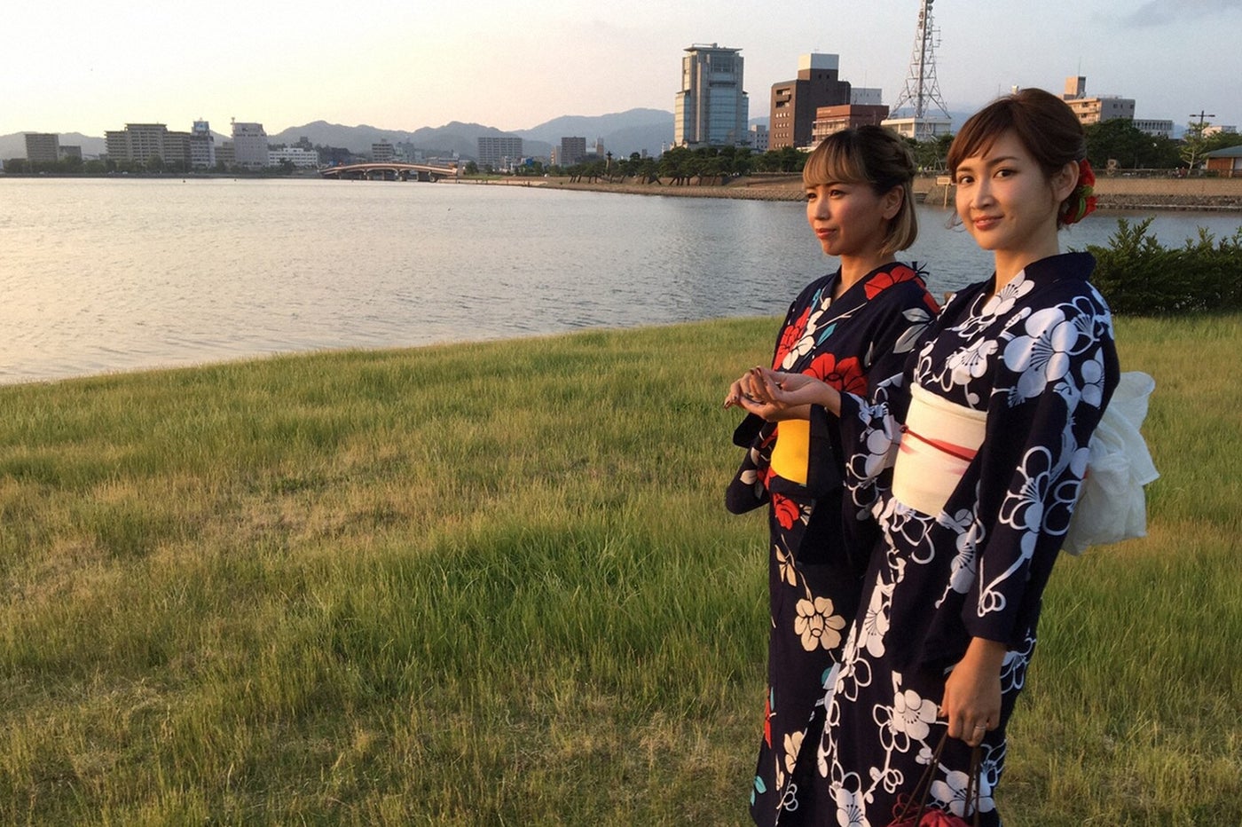 紗栄子＆MINMI、島根で仲良し女子旅　人気アトラクションに大興奮／画像提供：TBS