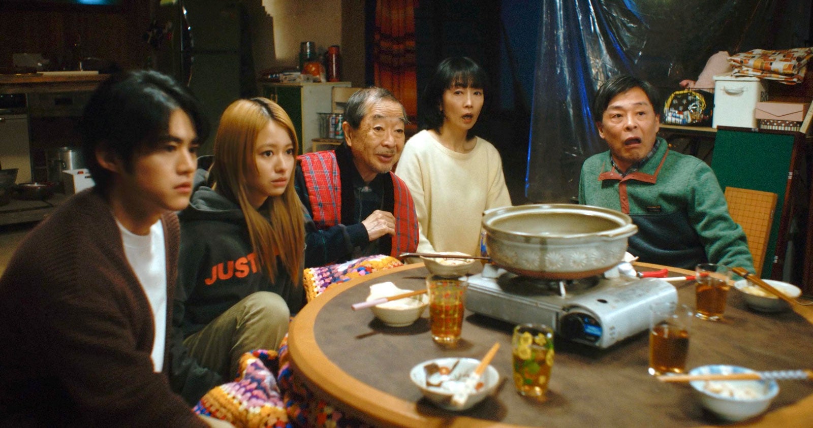 鈴鹿央士、山本舞香、綾田俊樹、麻生祐未、光石研「闇バイト家族」最終話（C）「闇バイト家族」製作委員会