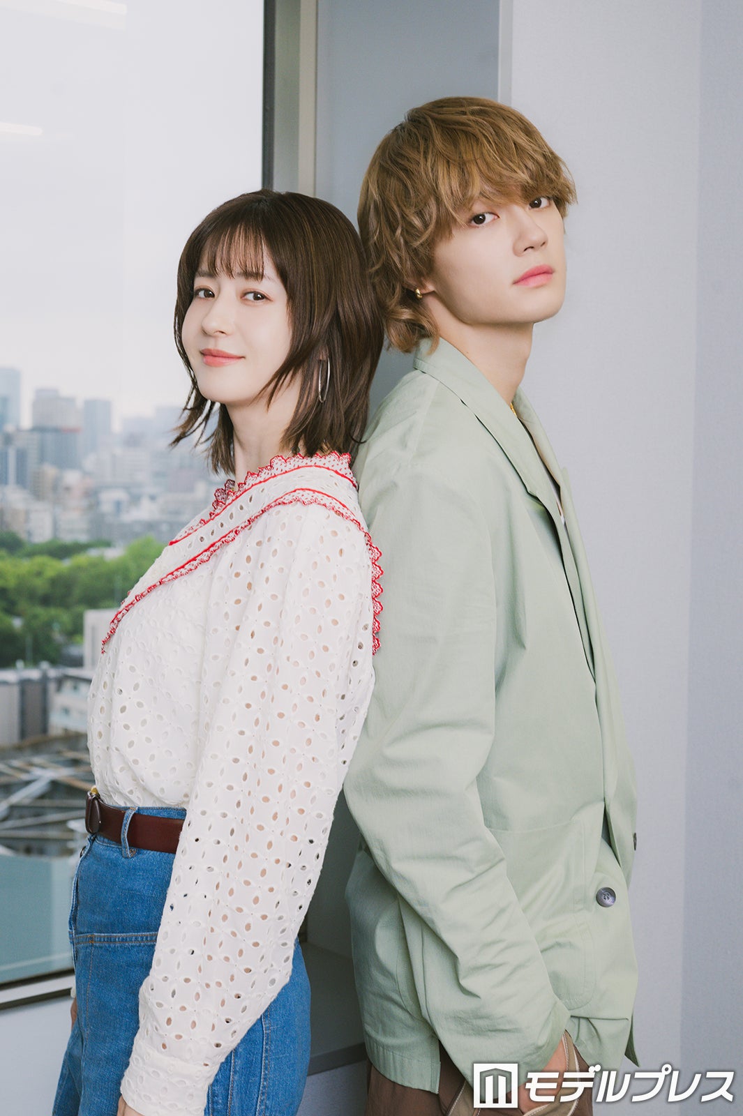 松本若菜、佐野勇斗（C）モデルプレス