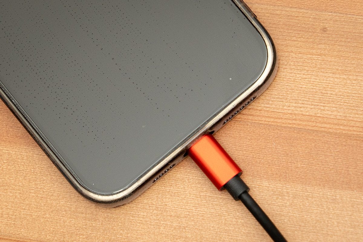 ダイソー・PD急速充電アダプター