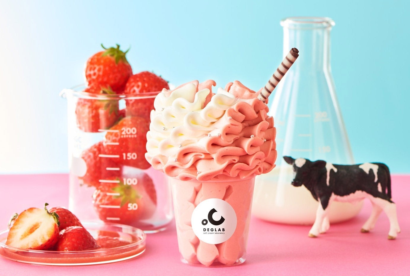 フレッシュストロベリー北海道ミルクMIX／画像提供：株式会社 ドロキア・オラシイタ