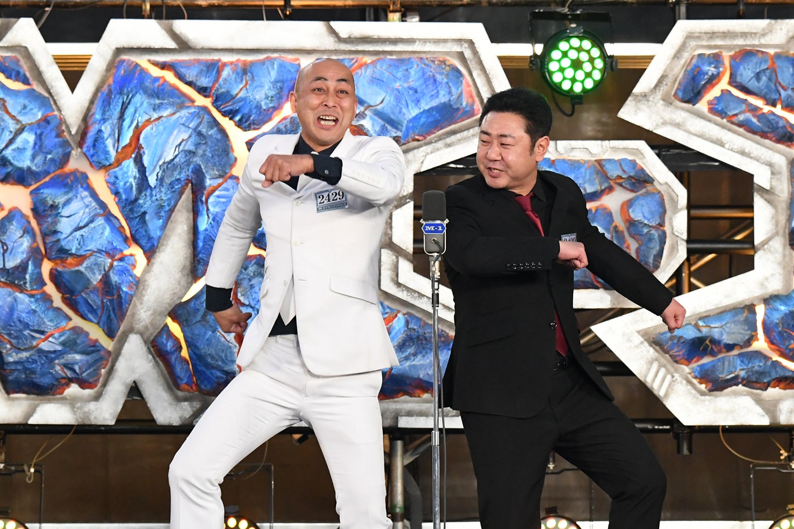 錦鯉（C）M-1グランプリ事務局