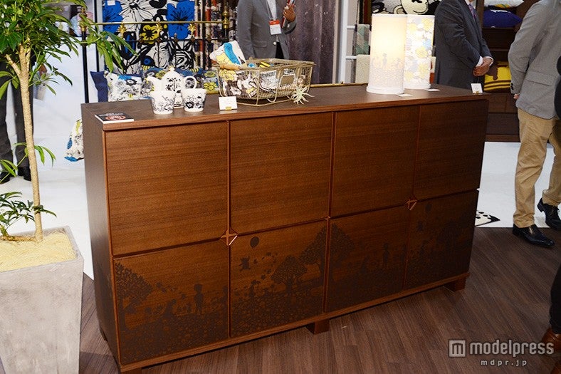 プーさんが描かれたタンス