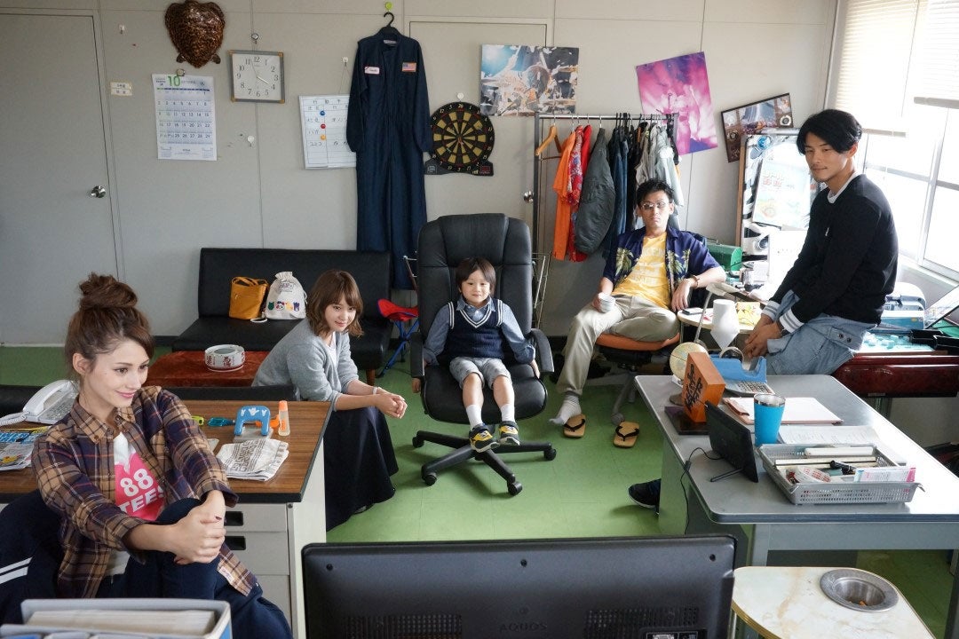 映画「便利屋エレジー」（2017年夏公開予定）より／（画像提供：アイエス・フィールド）