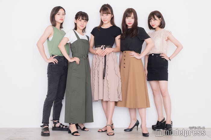 「ミス立教」ファイナリスト/左から:西村春香、鴻野加奈、西村香也子、前原澄鈴、京徳果音(C)モデルプレス