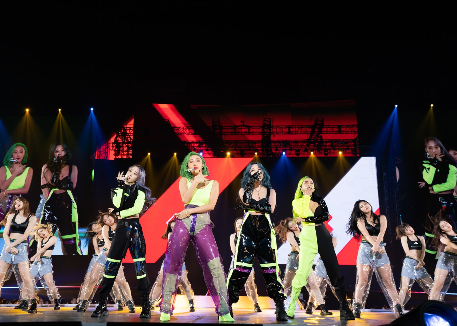 「2019MnetAsianMusicAwards(MAMA)」（C）CJENMCo.,Ltd,AllRightsReserved