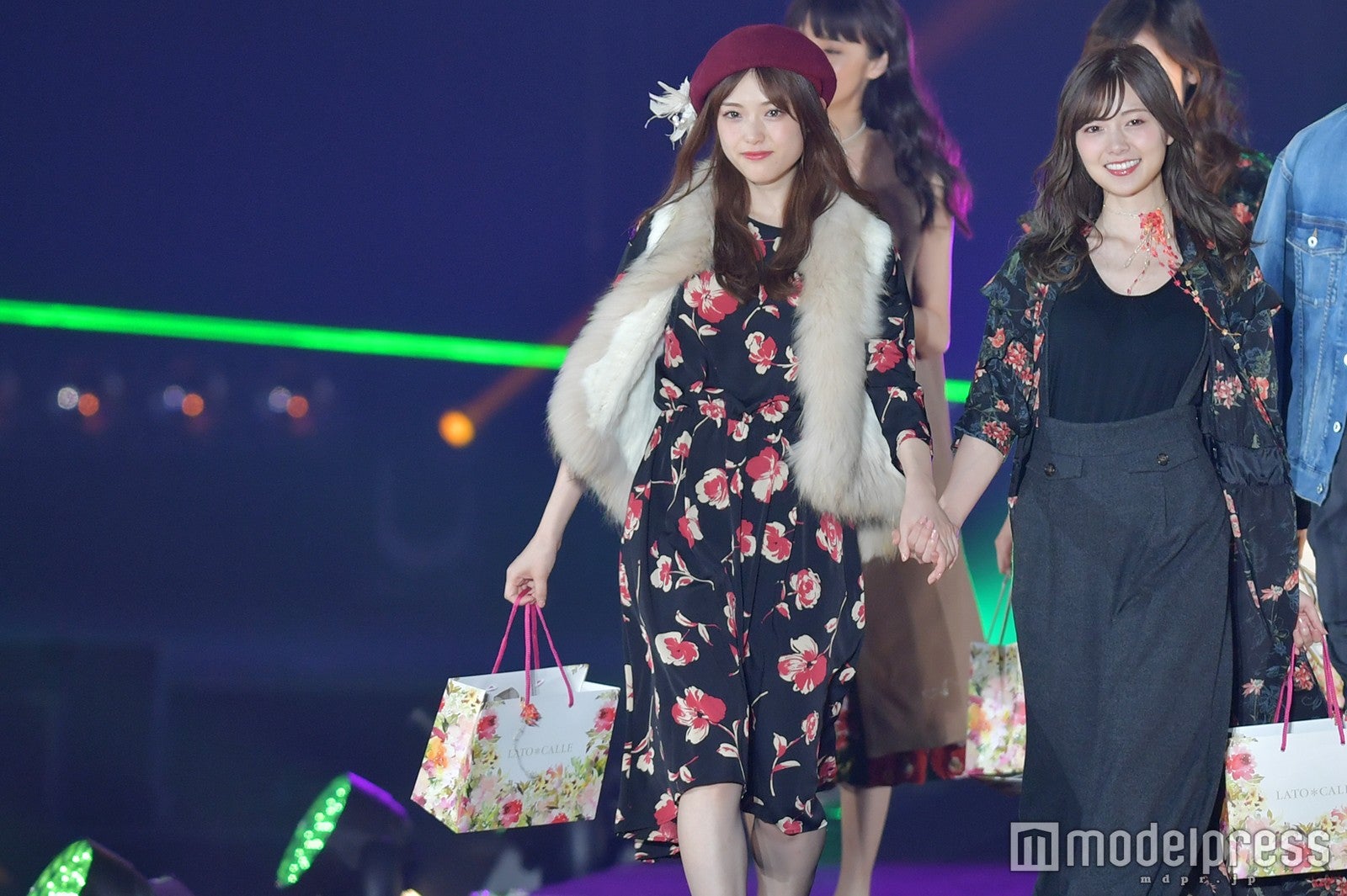 松村沙友理、白石麻衣 （C）モデルプレス