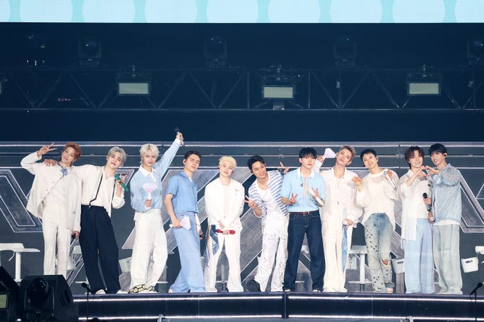 SEVENTEEN(P)&(C)PLEDIS Entertainment