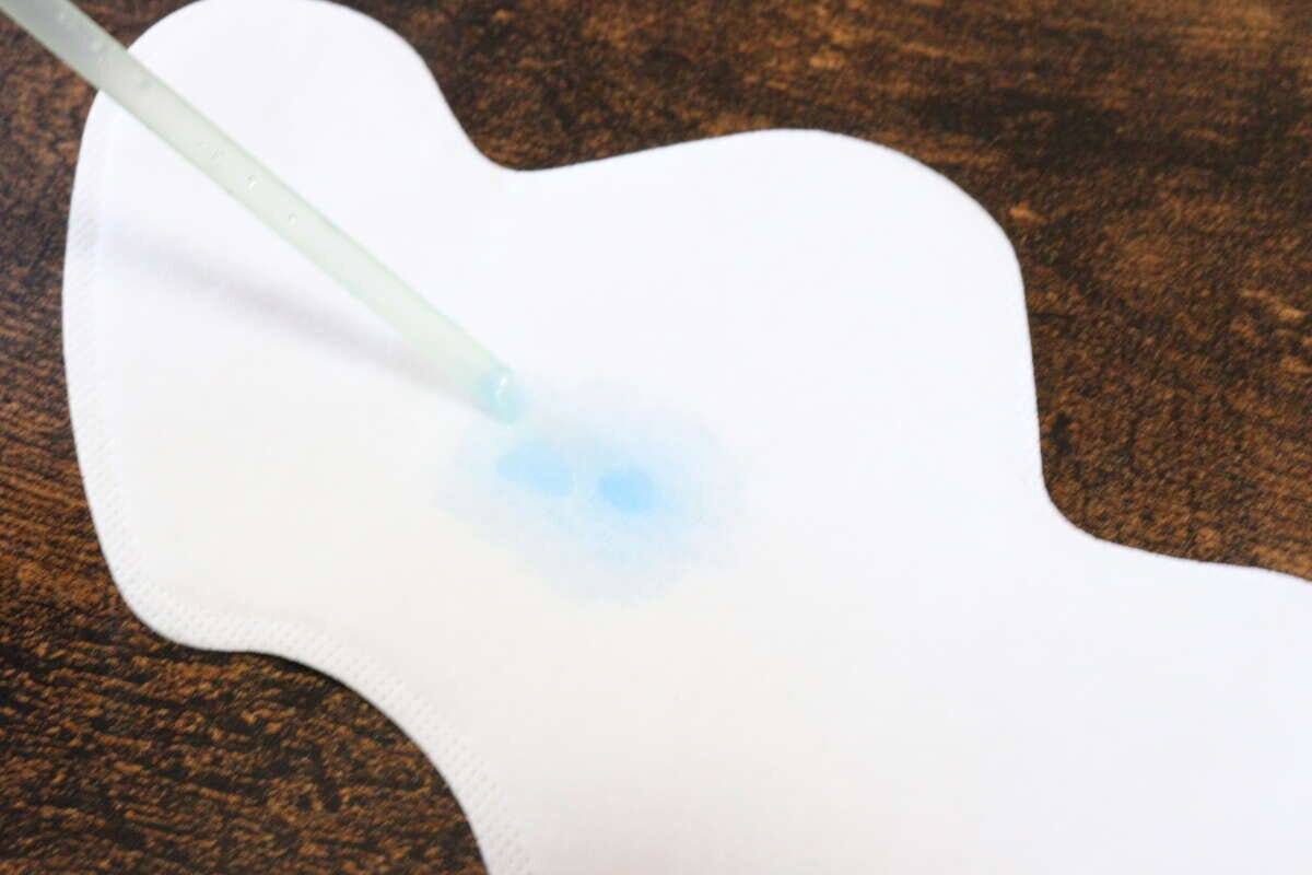 胸用吸汗パッド　吸水