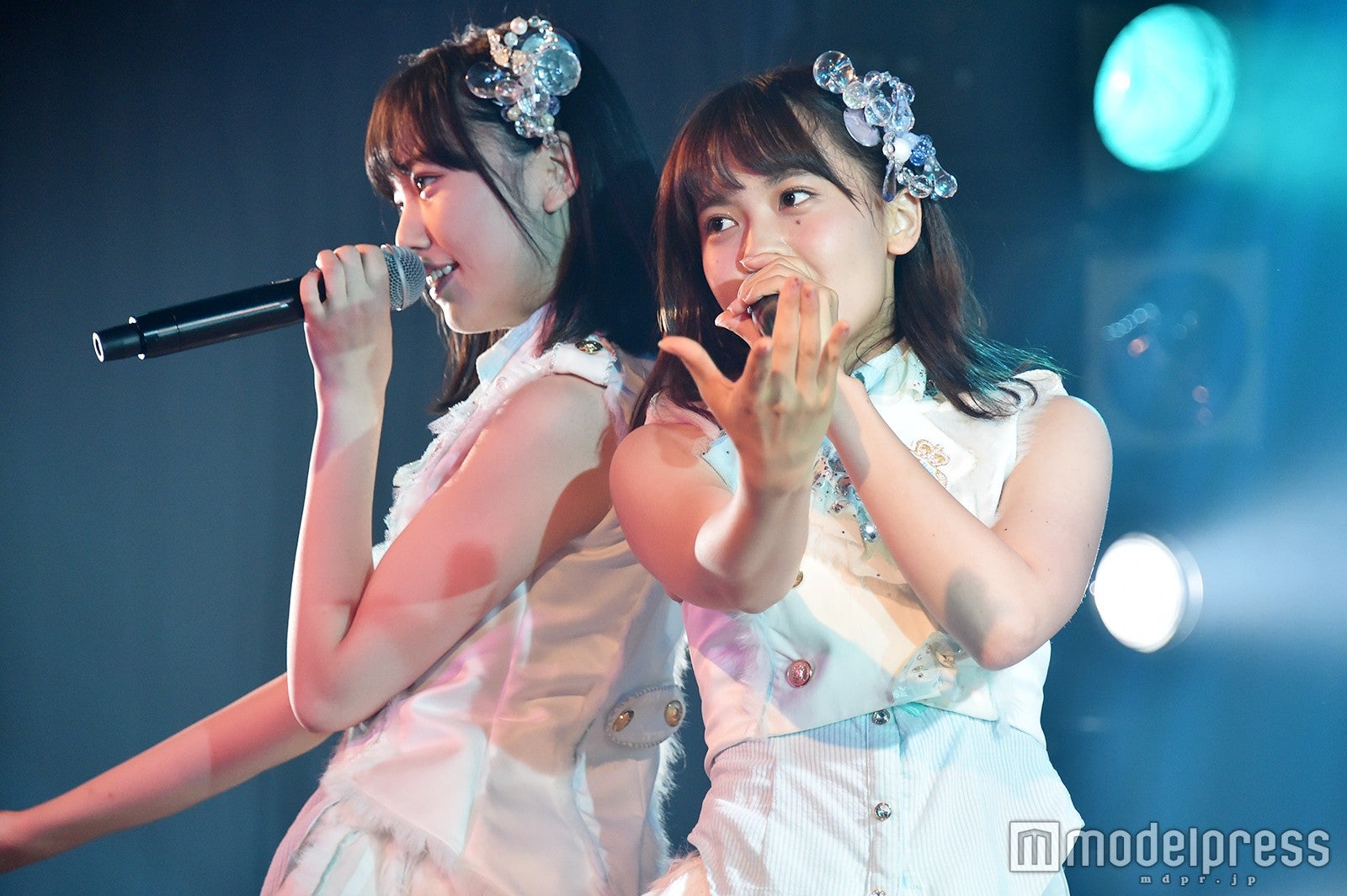 長久玲奈、湯本亜美「世界は夢に満ちている」公演（C）モデルプレス