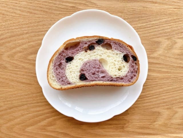 もっちりふわふわ食感のパン生地♡