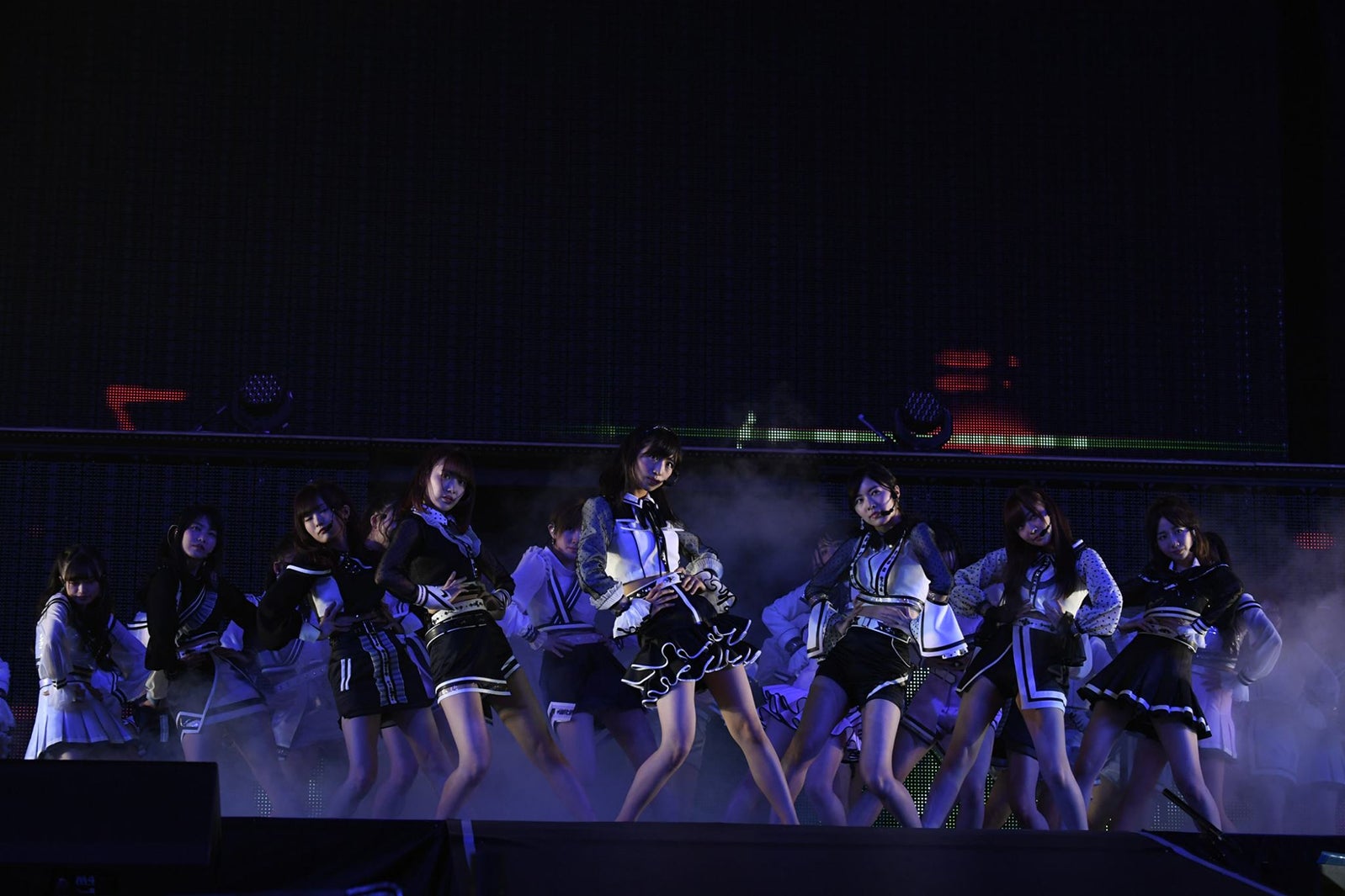 「AKB48単独コンサート～ジャーバージャって何？～」夜公演（C）AKS