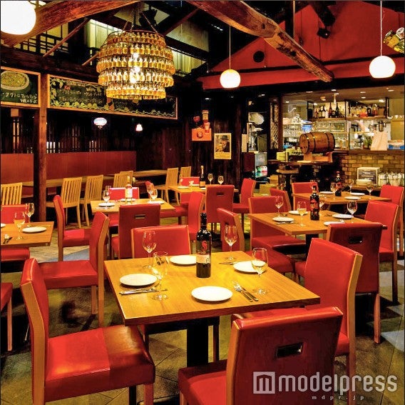 イタリアン×茶屋町酒場 calimero／画像提供：TBI JAPAN