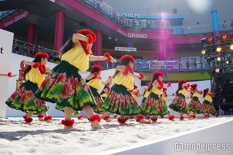 ケイキ（ハワイ語で“子ども”の意）フラ／画像提供：森ビル