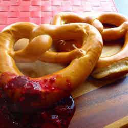 ジャーマンプレッツェルのローテグリッツェ風/画像提供:横浜赤レンガ