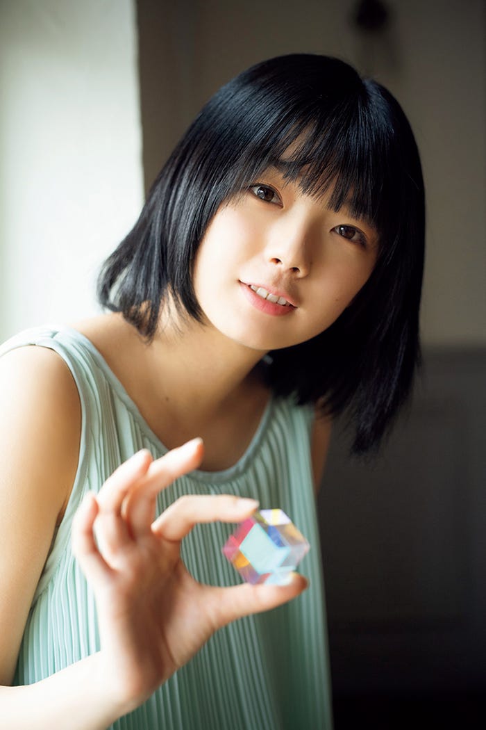 藤吉夏鈴(C)松田忠雄、光文社