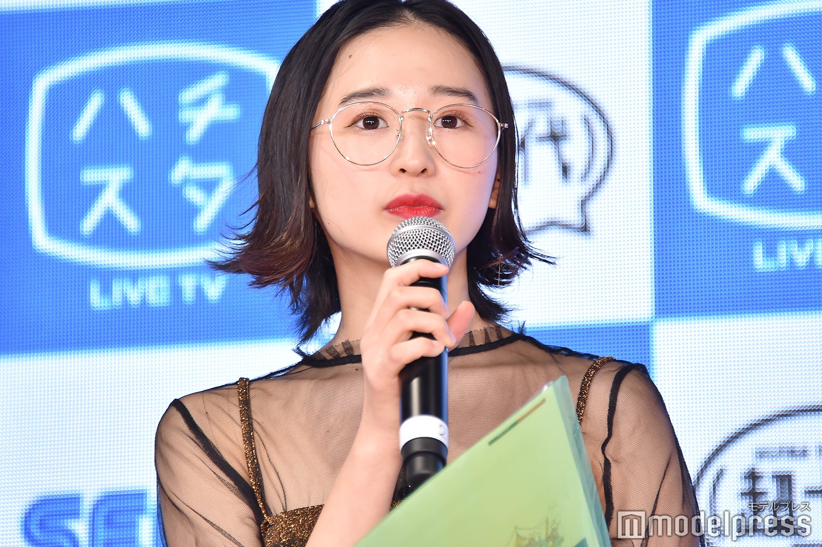 めがね（C）モデルプレス