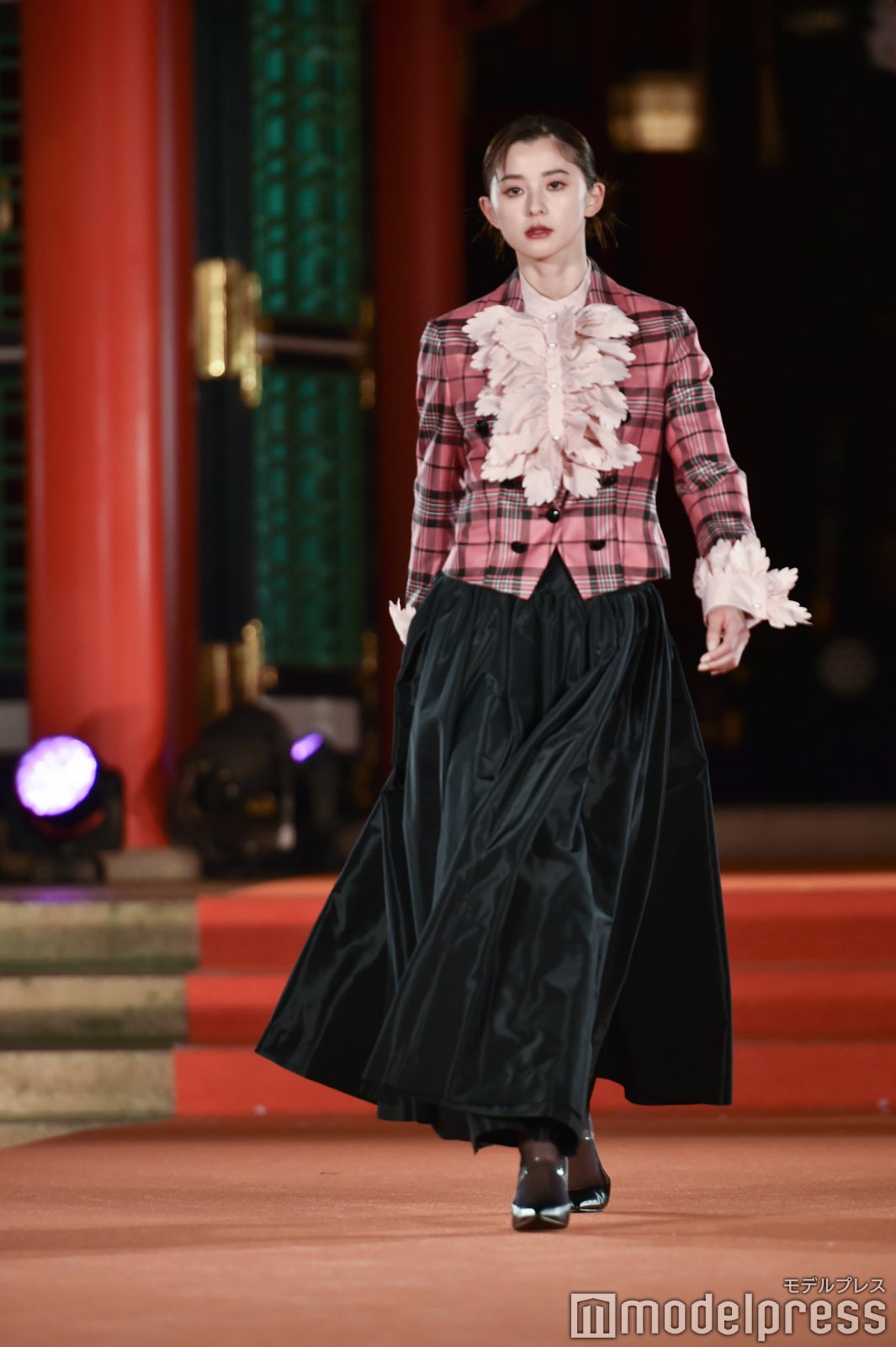 朝比奈彩（C）モデルプレス