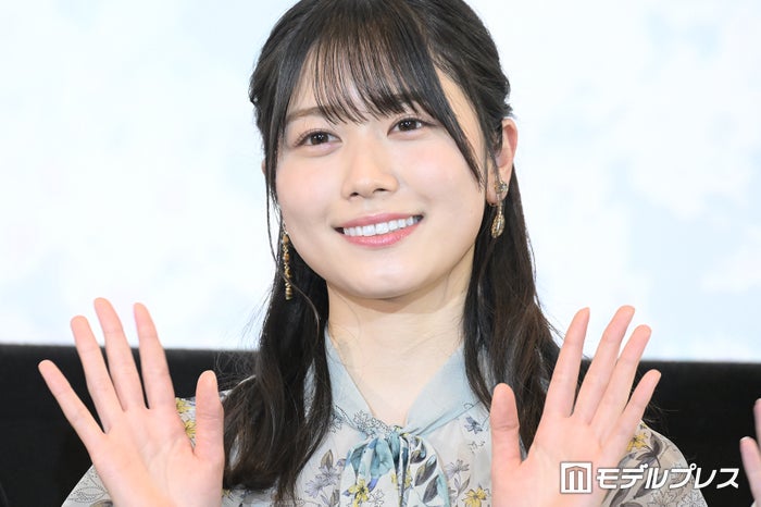 日向坂46丹生明里、メンバーから“特大の愛”で絶賛される「良いところと書いて丹生明里と読む」