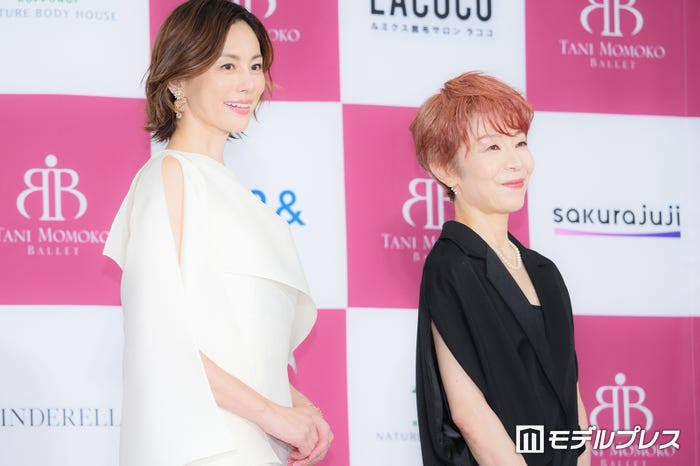 米倉涼子、高部尚子(C)モデルプレス