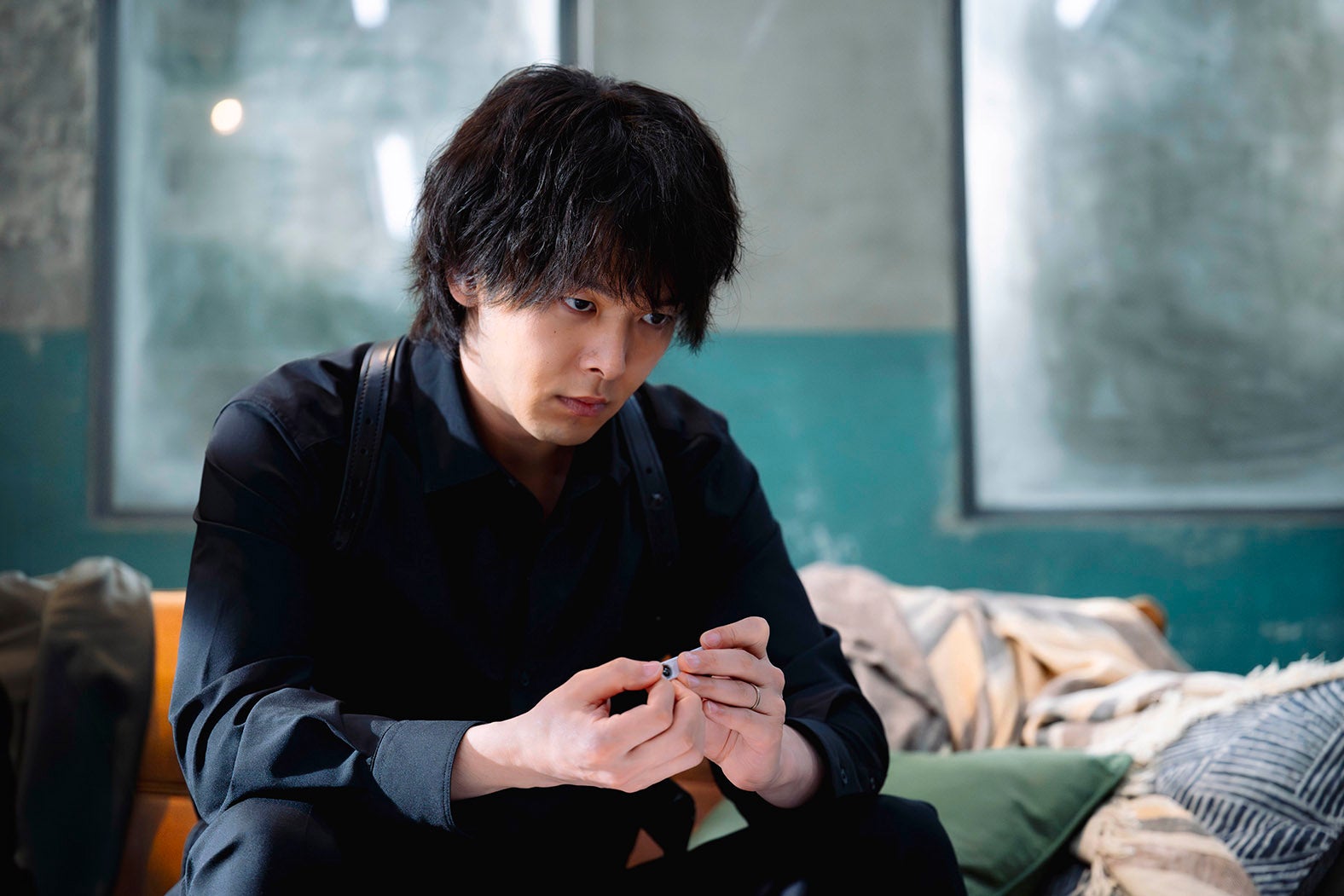 中村倫也「DOPE 麻薬取締部特捜課」第3話（C）TBS