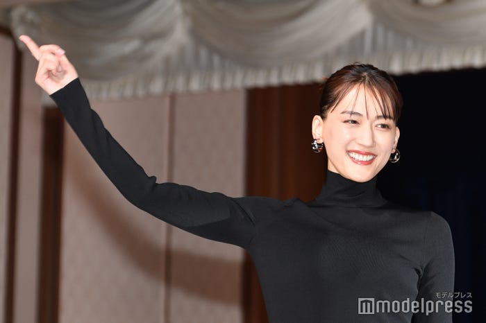 綾瀬はるか(C)モデルプレス