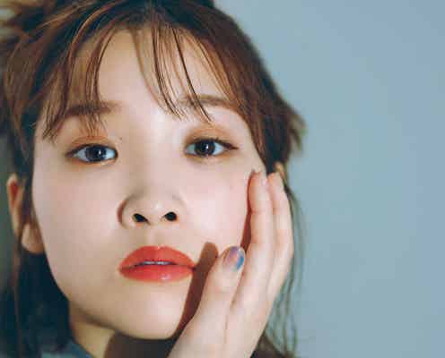 「機動戦士ガンダム」「葬送のフリーレン」で話題の声優・市ノ瀬加那、シースルー衣装でほっそり二の腕際立つ<VOICE VISTA magazine vol.02>