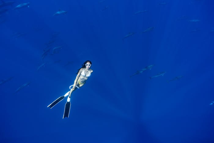 沢尻エリカ写真集「DAY OFF」より/撮影:渕本健太郎、MANA野元学