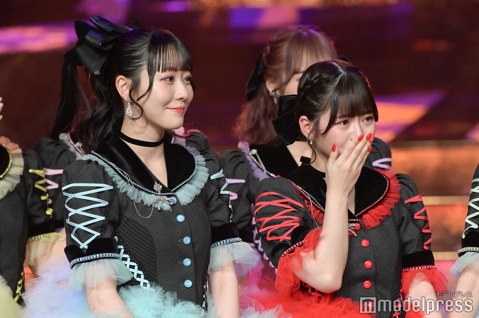 真中まな、月足天音／FRUITS ZIPPER（C）モデルプレス