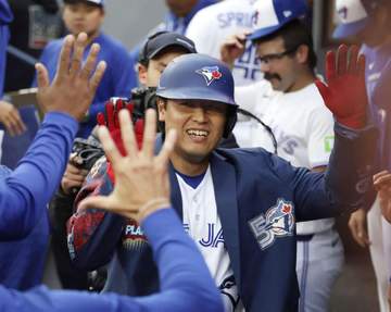 Bジェイズが連勝で勝率5割復帰！岡本和真が17号同点ソロ→決勝点演出の二塁打 昨季ア・リーグ王者が上昇気流に