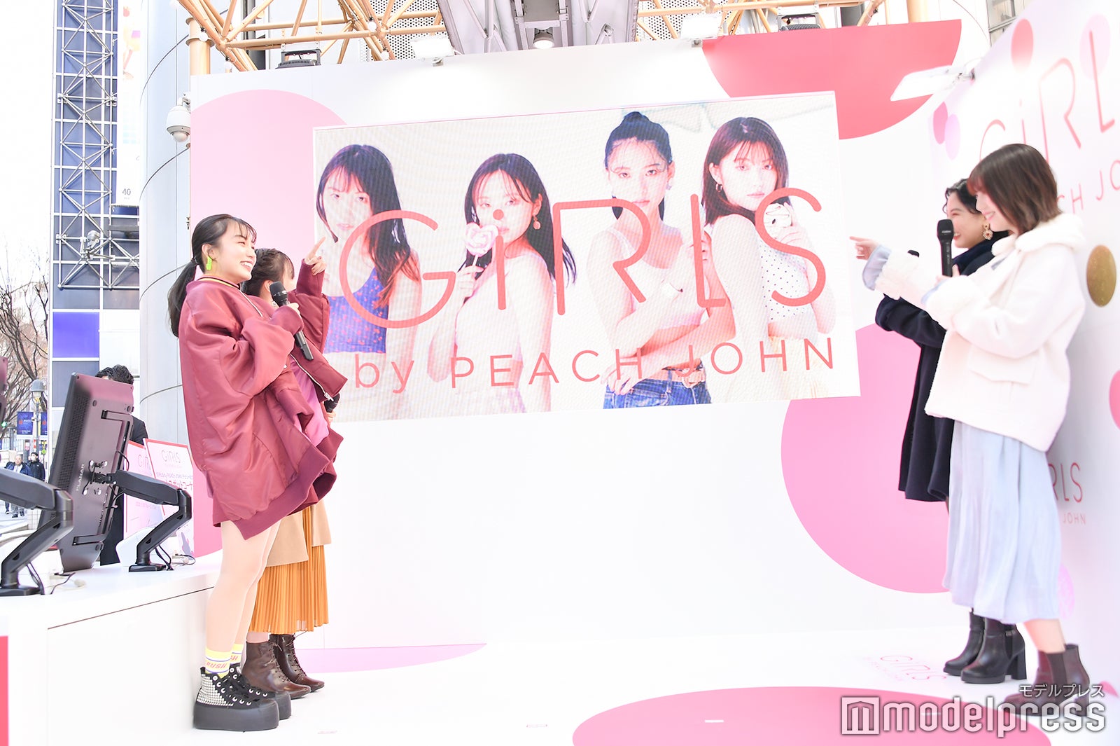 （左から）黒木ひかり、今泉佑唯、ミチ、中野恵那（C）モデルプレス