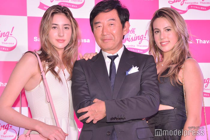 ソフィア・スタローン、石田純一、スカーレット・スタローン(C)モデルプレス