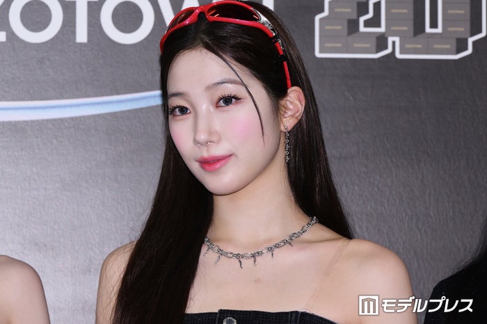 LE SSERAFIMカズハ、ショーパンからスラリ美脚「スタイル良すぎ」「ナチュラルビューティー」と話題