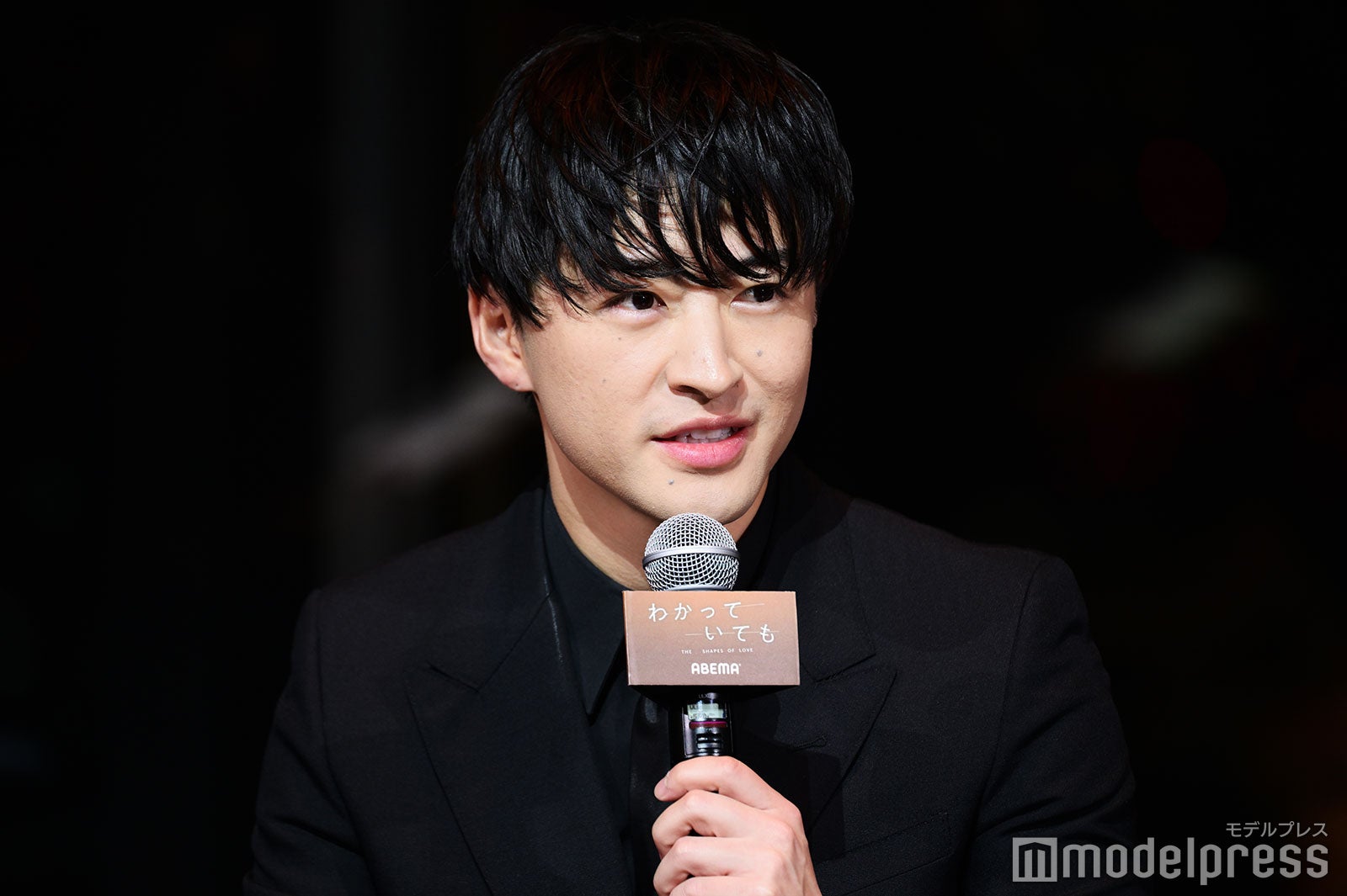 佐野玲於（C）モデルプレス