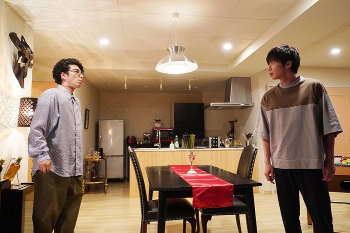 片桐仁、田中圭/「あなたの番です」第12話より(C)日本テレビ