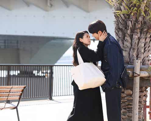 「Eye Love You」怒涛のキス5回 侑里(二階堂ふみ)&テオ(チェ・ジョンヒョプ)の“だるまさんがころんだ”に反響「新たな名シーン誕生」「心の声の破壊力すごい」