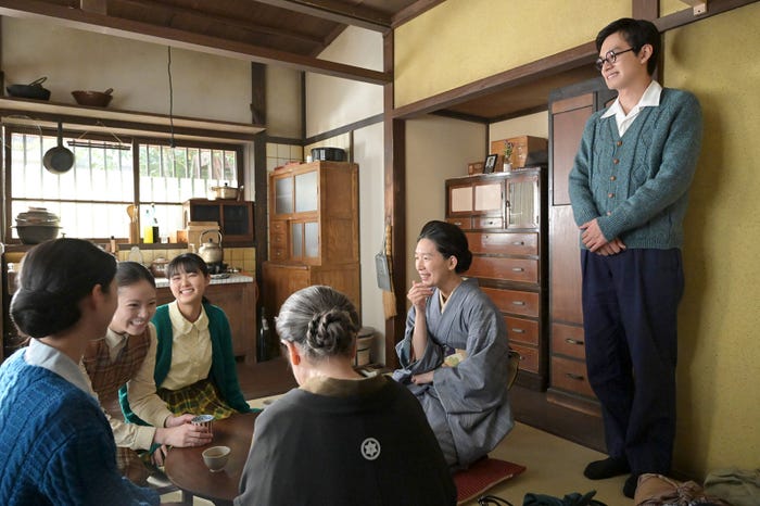 (左から)今田美桜、原菜乃華、江口のりこ、北村匠海ら「あんぱん」第89話(C)NHK