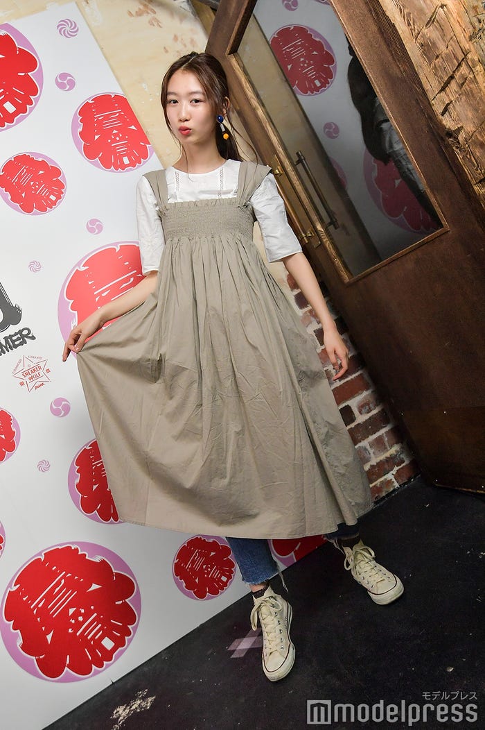 岡本夏美(C)モデルプレス