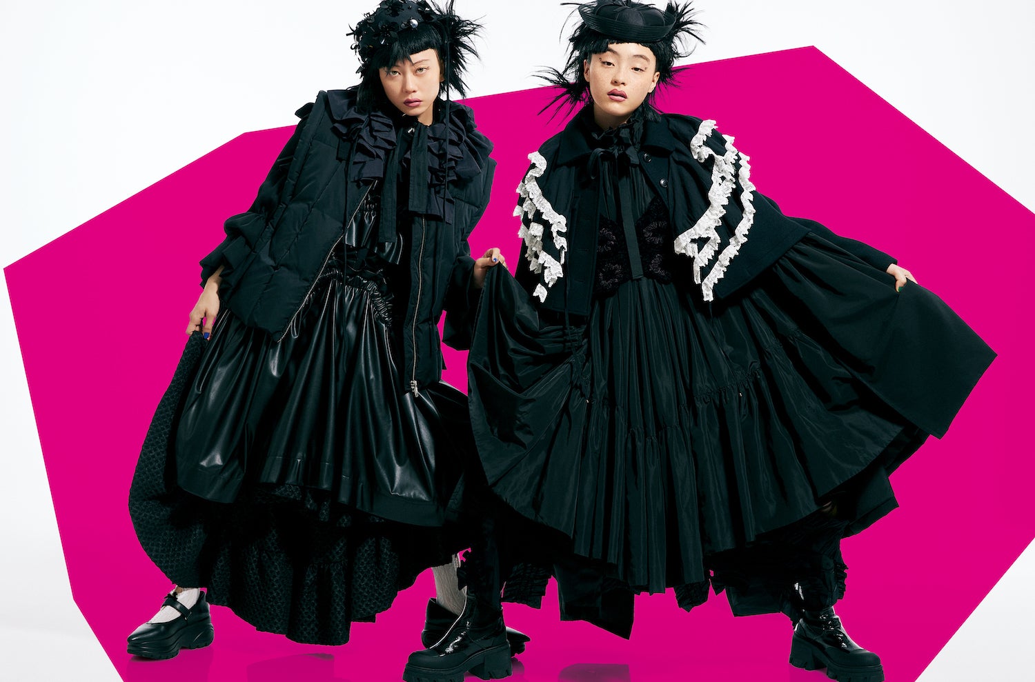 SUMIRE、モト―ラ世理奈／写真：野田若葉（TRON）