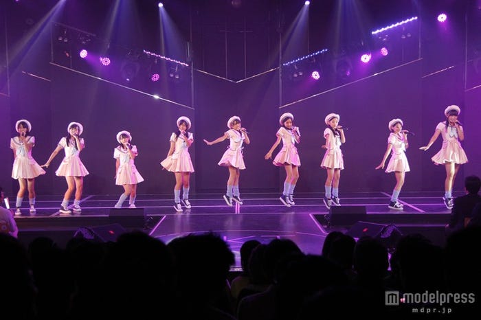 HKT48「スカート、ひらり」