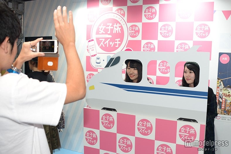 新幹線型のフォトパネル