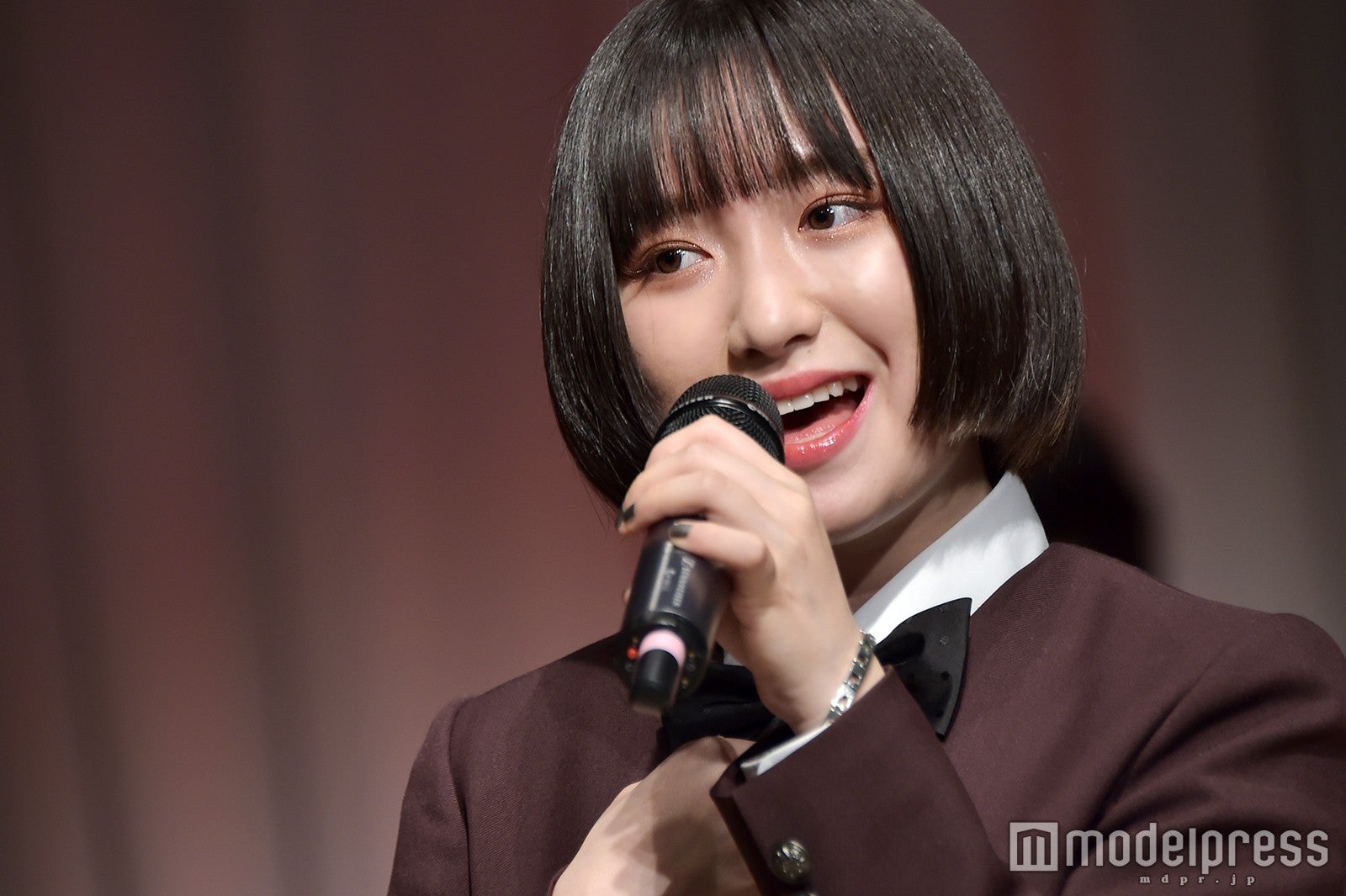 話題のJKアーティスト・吉田凜音、ドリカム圧巻カバーに迫力ラップ…そして制服が可愛い