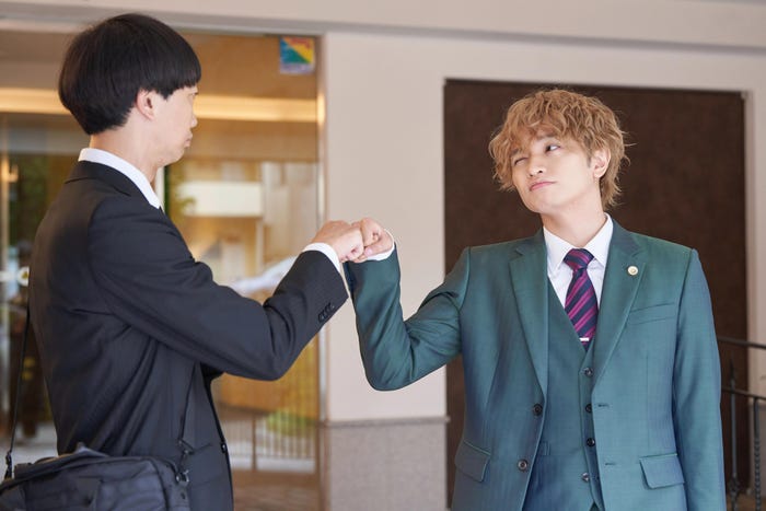 大水洋介、中島健人「しょせん他人事ですから」第2話より(C)しょせん他人事ですから製作委員会