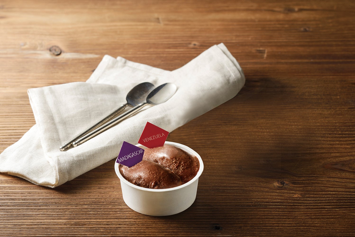 コールドチョコレート 2種食べ比べ 税込 648円／画像提供：大丸松坂屋百貨店